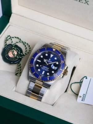 Submariner_Date_41mm_Blue_Dial_Two_Tone_126613LB-Box